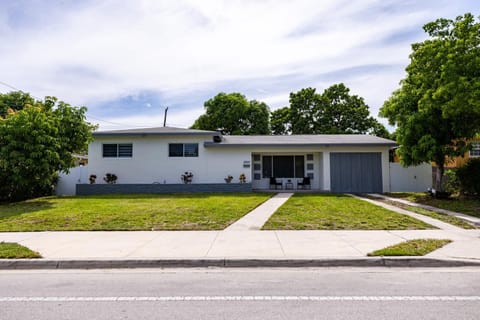Property building, Neighbourhood, Street view