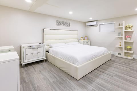 Bed, Bedroom, wardrobe