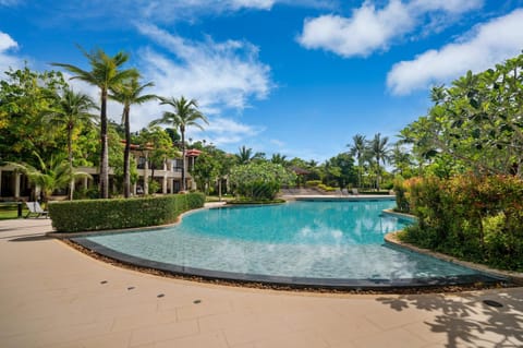 Pool view, Swimming pool, Swimming pool