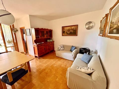 Bilo Chiara con giardino ed aria condizionata a Numana Apartment in Numana