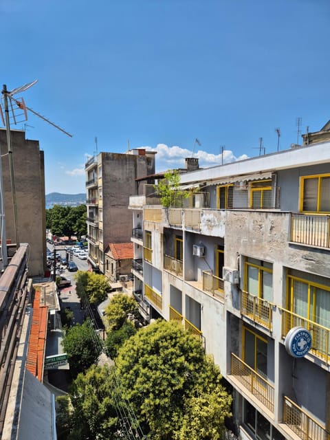 Property building, Day, Neighbourhood, City view, Street view, Location