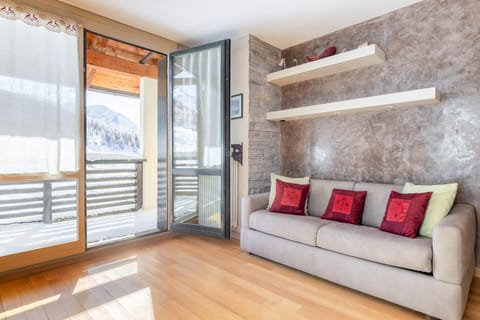 Hostdomus - Nube d'Argento Apartment in Sestriere