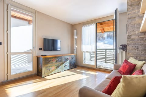 Hostdomus - Nube d'Argento Apartment in Sestriere