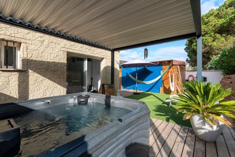 Patio, Hot Tub