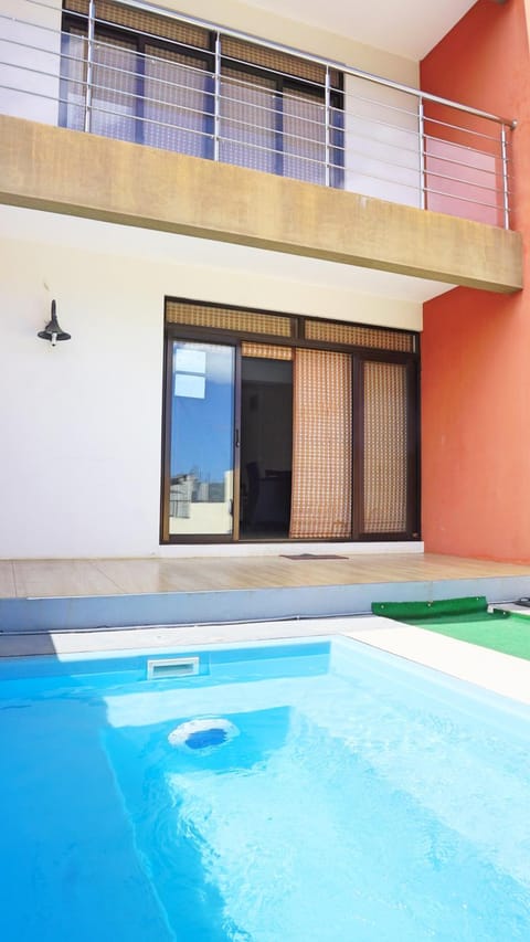 Facade/entrance, Swimming pool
