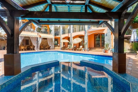 Patio, Pool view