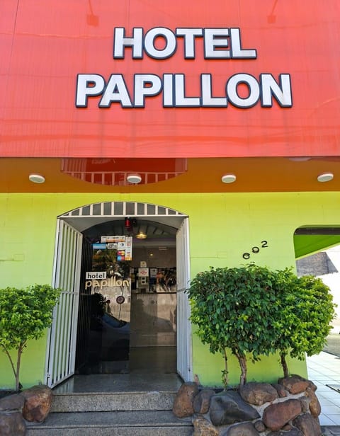 Property building, Facade/entrance, Property logo or sign