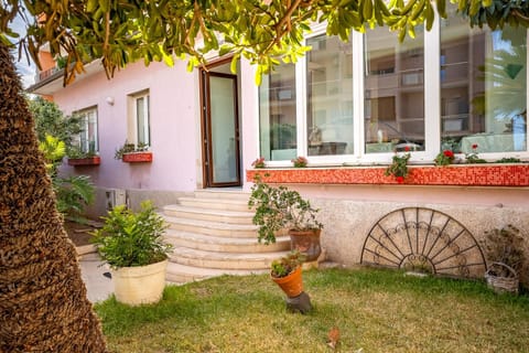 Property building, Spring, Garden view