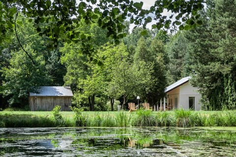 Property building, Natural landscape, Garden, Garden view, Lake view, Parking