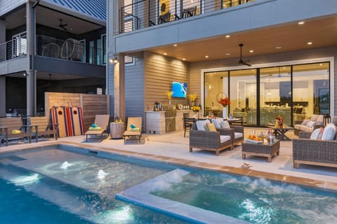 Sunset Oaks I with Concierge Services House in Kingsland