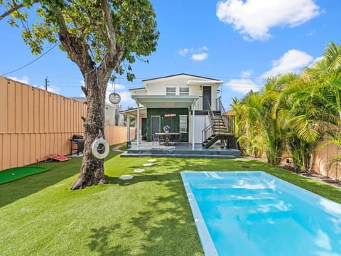 Villa Bonita 6BR Pool Hot Tub Game Room House in Miami
