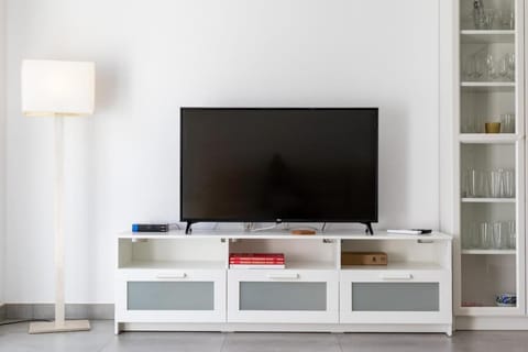 Communal lounge/ TV room, TV and multimedia, Evening entertainment
