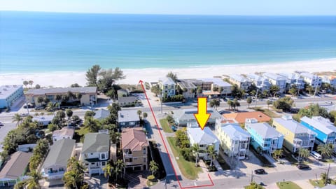 Lime Kiss Unit B House in Bradenton Beach