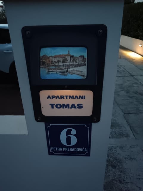 Apartments Tomas Apartment in Murter