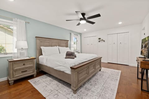 Bogey Abode-ON Golf Course- Half mi to Bike Trail House in Bella Vista