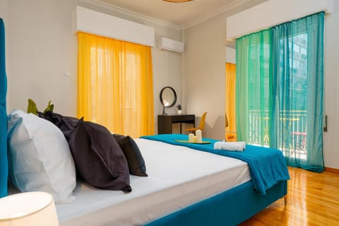 Bed, Photo of the whole room, Bedroom, air conditioner