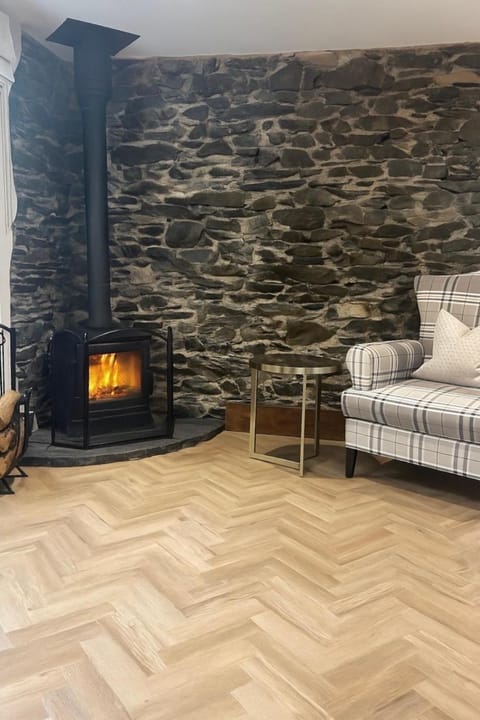 North Cottage - A Stylish Family Retreat Once Owned by Beatrix Potter Villa in Bowness-on-Windermere