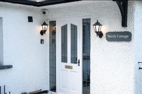 North Cottage - A Stylish Family Retreat Once Owned by Beatrix Potter Villa in Bowness-on-Windermere