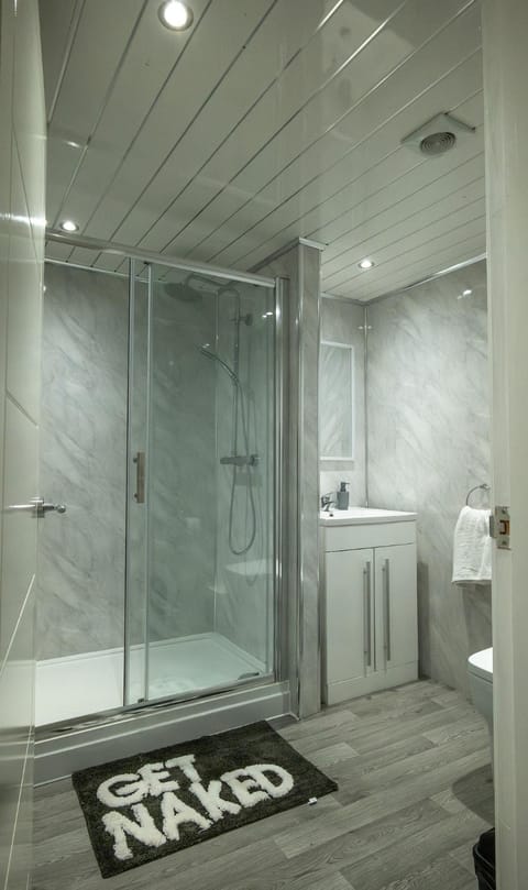 Double story Suite in Rochdale Apartment in Rochdale