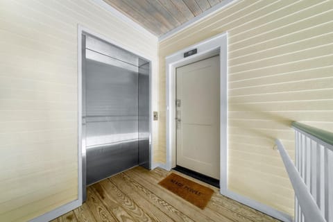 Molly's Beach Haven House in Seaside