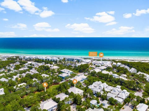 Molly's Beach Haven House in Seaside