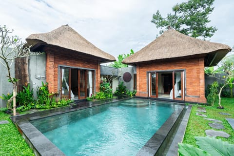 Property building, Garden, Garden view, Pool view, Swimming pool