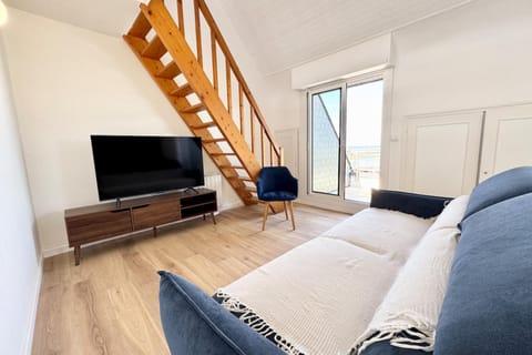 Duplex plein charme Face mer & déco moderne Apartment in Quiberon