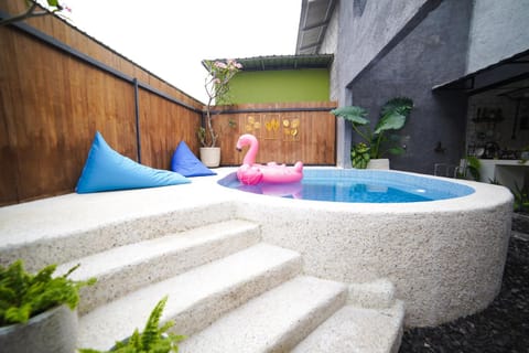 Pool view, Swimming pool