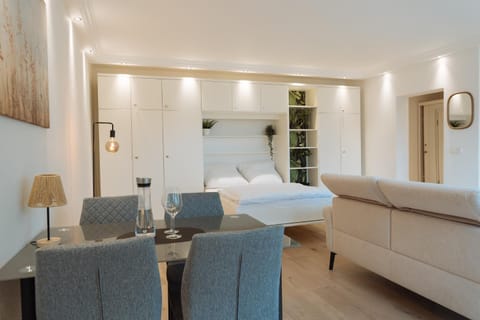 Living room, Photo of the whole room, Seating area