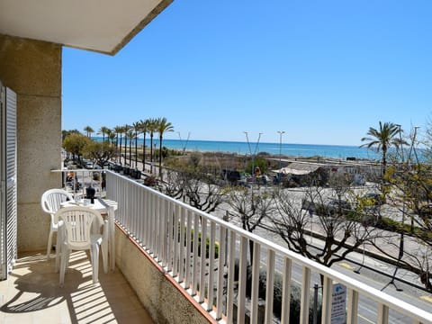 Spring, Bed, Activities, Winter, Summer, View (from property/room), Balcony/Terrace, Hiking, Animals, Animals, Animals, Bedroom, Autumn, Pets, Pets, Pets, Sea view, Sports, Entertainment, children, children, children, young children, young children, young children, older children, older children, older children, group of guests, group of guests, group of guests, cot, bunk bed, Family, Family, Family, hair dryier, pet friendly, pet friendly, elevator