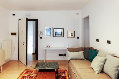 Bed, Living room, Seating area