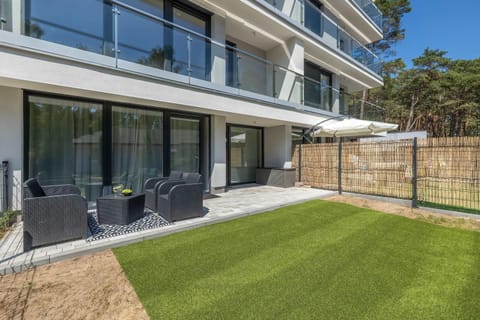 Garden, Balcony/Terrace