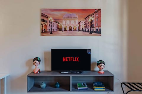 TV and multimedia, Evening entertainment