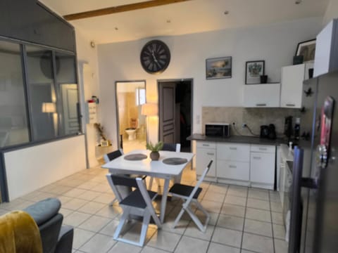 Appartement provençal Apartment in Vedène