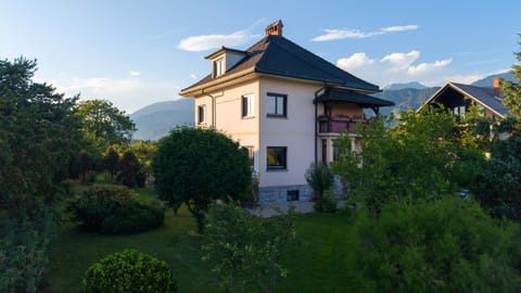 Property building, BBQ facilities, Garden, View (from property/room), Balcony/Terrace, Garden view, Inner courtyard view