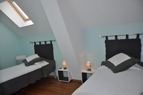 Property building, Living room, Bedroom