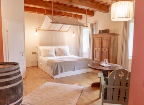 Bed, Seating area, Bedroom, wardrobe