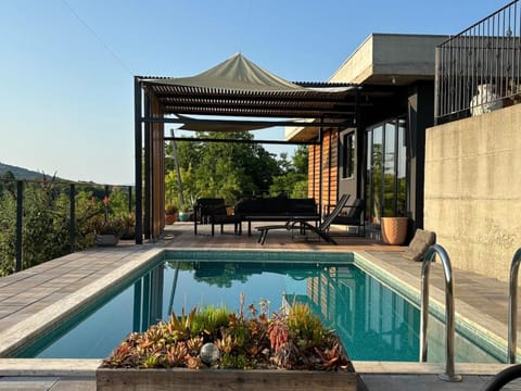 Property building, Patio, Day, View (from property/room), Balcony/Terrace, Pool view, Swimming pool, sunbed