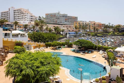 Beach, Swimming pool