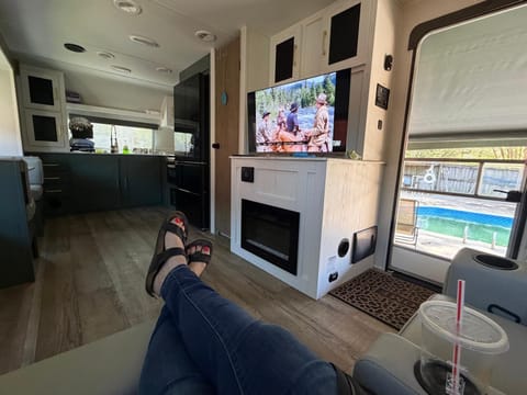 Convenient to UA & Mercedes on private property Campground/
RV Resort in Tuscaloosa