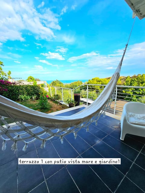 Natural landscape, View (from property/room), Balcony/Terrace, Balcony/Terrace, Sea view