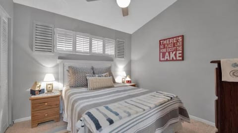 REFLECTIONS 2BD2BABalconyPoolsHottub-4PP House in Village Four Seasons