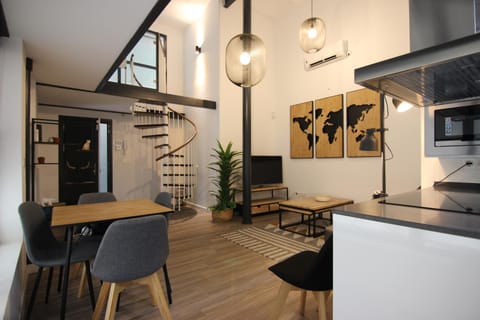 Living room, Seating area, Dining area