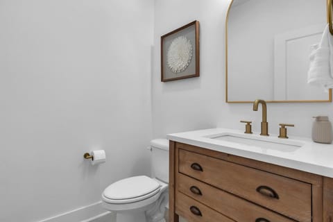 Toilet, Bathroom