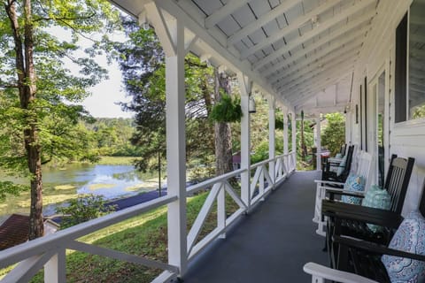 Natural landscape, View (from property/room), Seating area, Lake view, Seasons