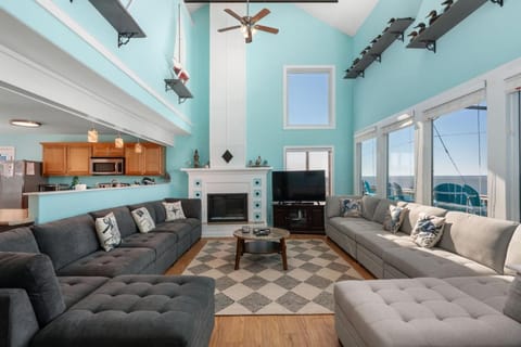 TV and multimedia, Living room, Seating area, fireplace