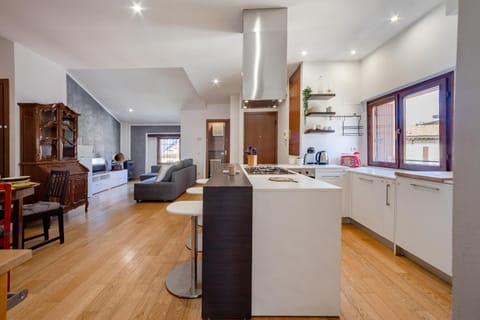 Coffee/tea facilities, Kitchen or kitchenette, Living room, internet, minibar, stove, toaster, kitchen, air conditioner