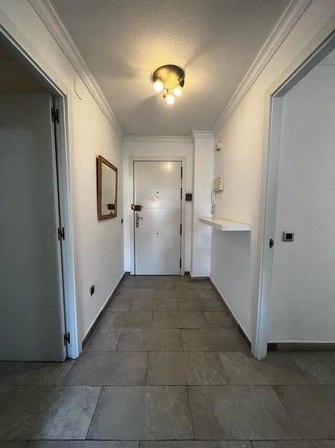 Superior Apartment with prepaid Parking - Malaga Apartment in Malaga