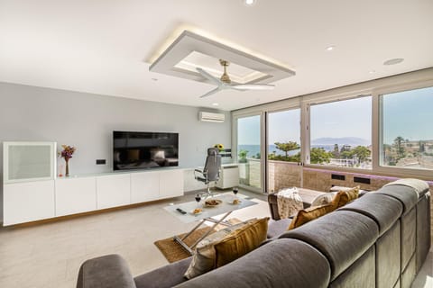 TV and multimedia, Living room, Seating area, Dining area, Evening entertainment, heating, air conditioner