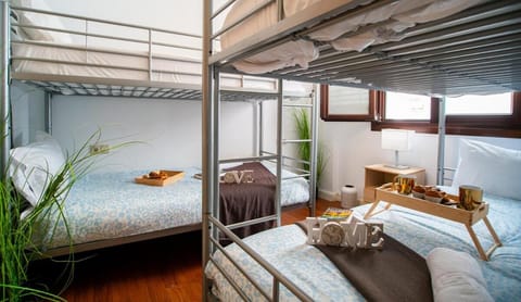 Elite Premium Hideaway with FREE Parking - Malaga Apartment in Malaga